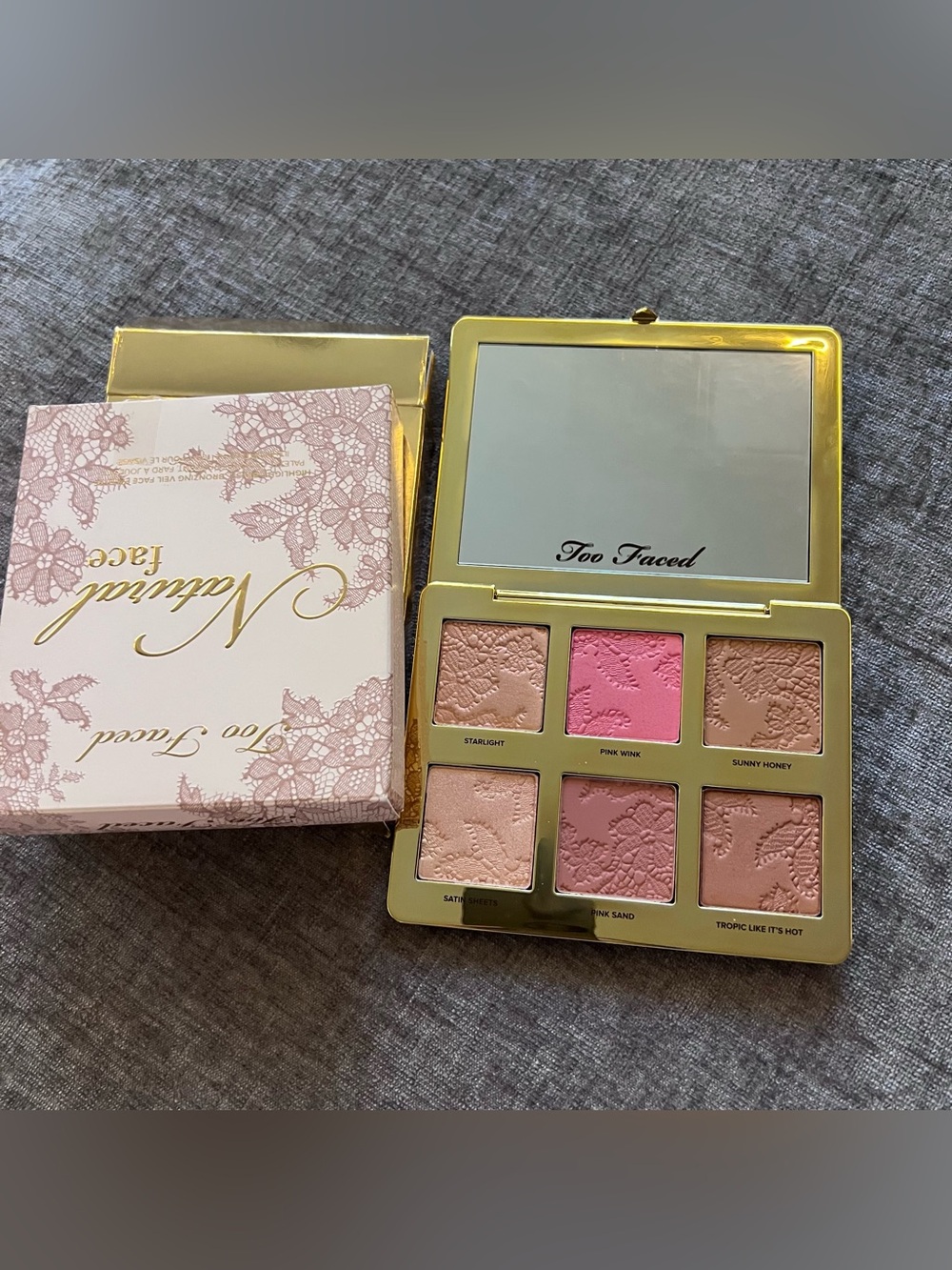 Too Faced Natural highlight blush bronzing veil face palette